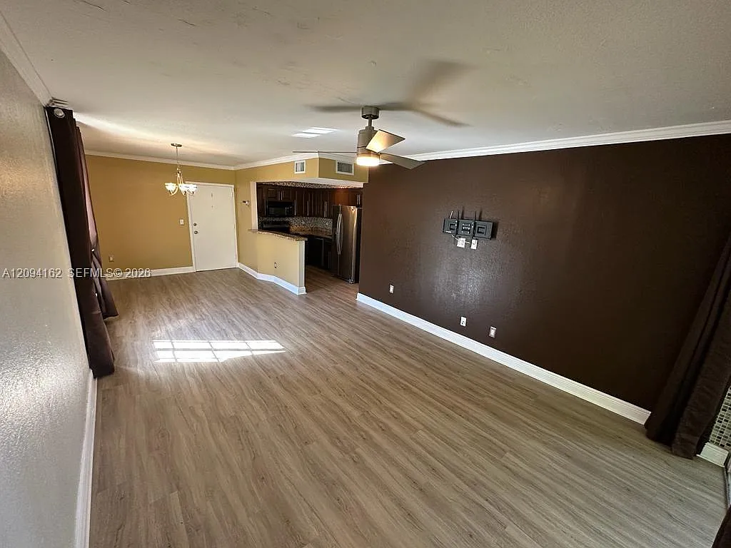 Doral Gardens Ii Condo — Photo 3