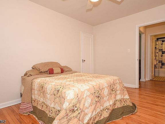 4th image of 251A Elmwood Ave Unit 1