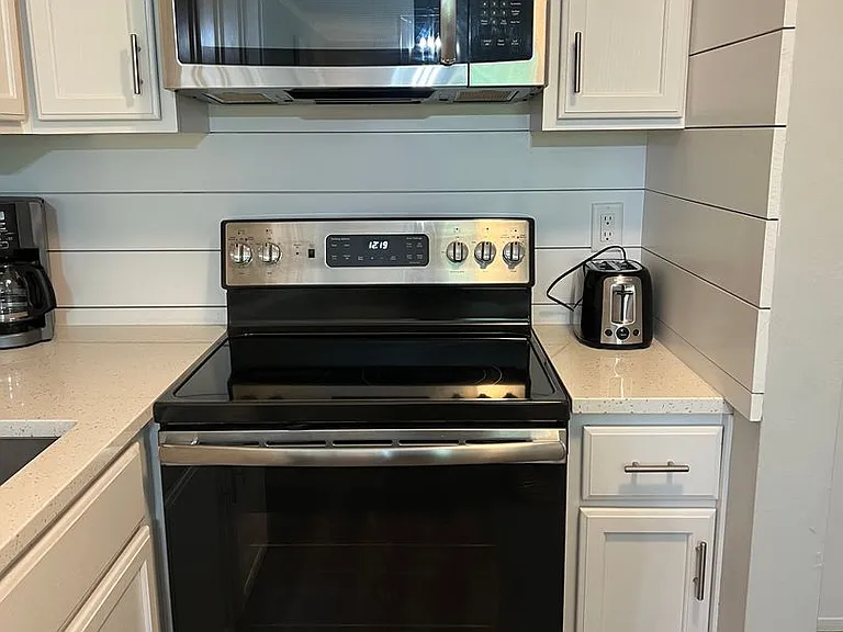45 Folly Field Rd #4J — Photo 5