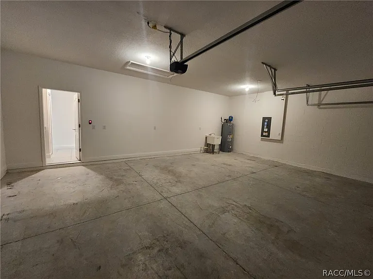 88 Linder Dr — Photo 25