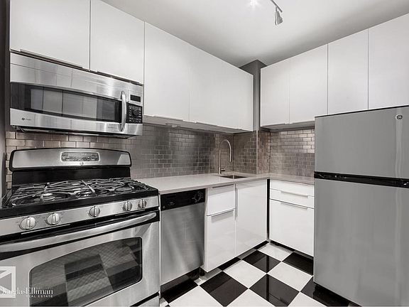 5th image of 230 E 15th St APT 3P