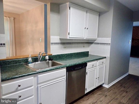 5th image of 42 Aspen Way