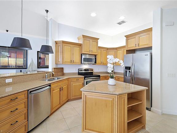 4th image of 22162 Isola Verdi WAY