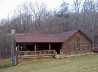 103 Crescent Ln, Hillsville, VA 24343