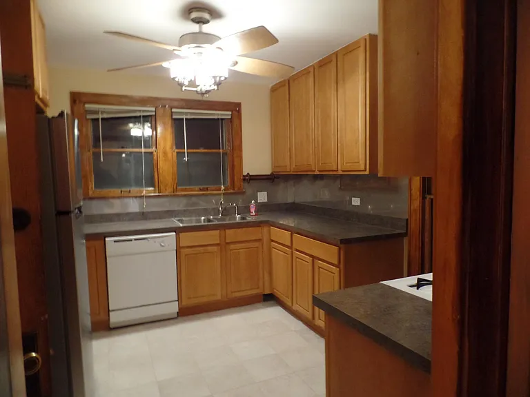 371 Fulton St #2 — Photo 31