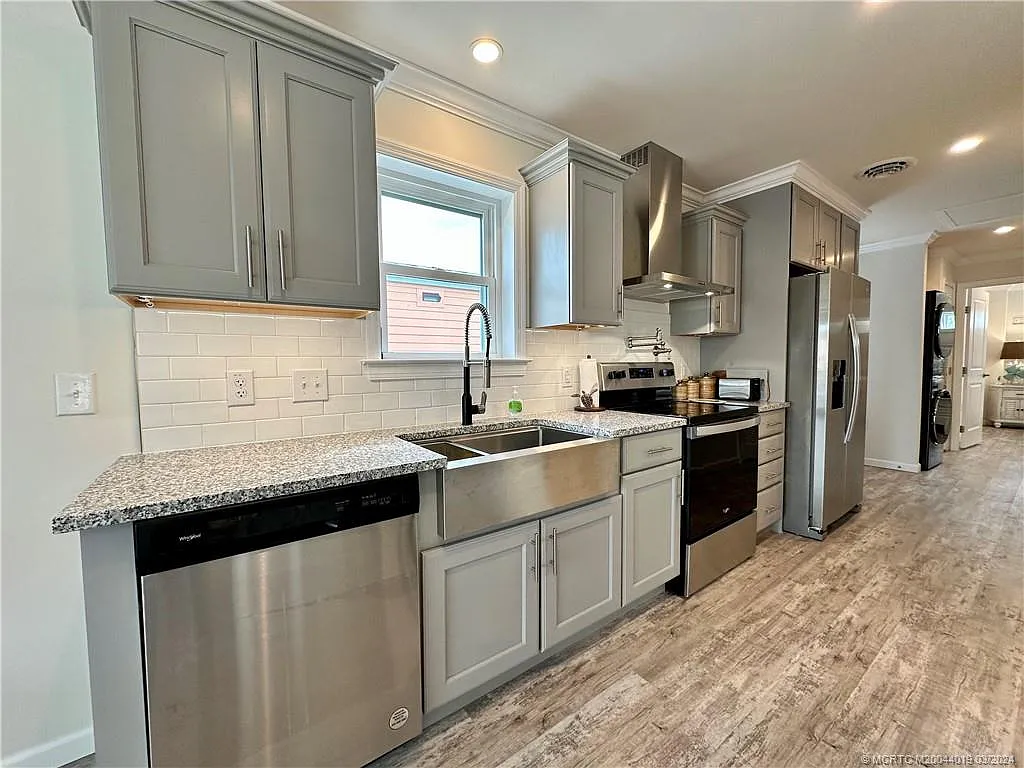 2 bed, 1.0 bath, 1000 sqft, $4,800 — Photo 4