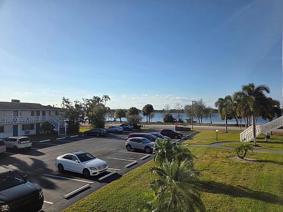 2nd image of 2180 Lake Osborne Drive #19
