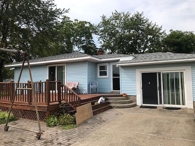 2nd image of 1461 Parkwood Ave