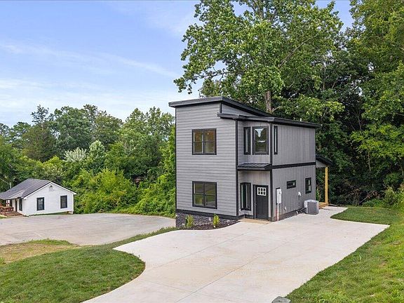 2nd image of 3008 Henderson Ave NW
