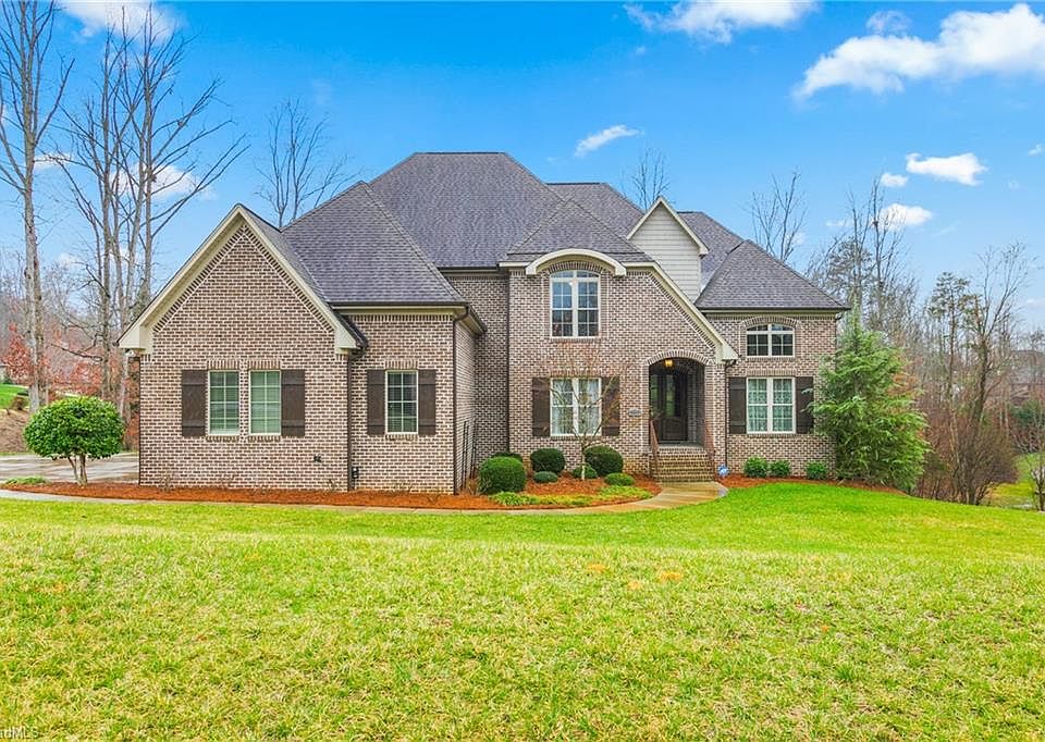 1st image of 8307 Lillys Dr