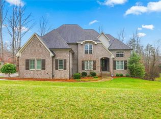 8307 Lillys Dr, Greensboro, NC 27455