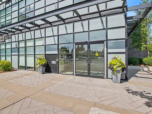 3rd image of 1878 Gordon St #401