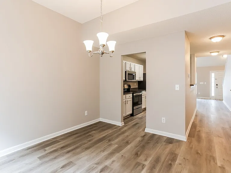 4509 Ravenwood Pl — Photo 7