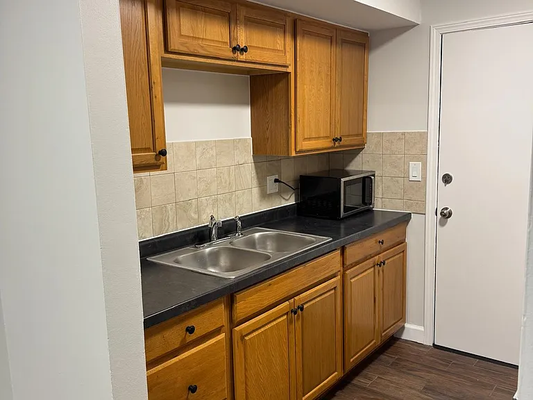 5101 N East River Rd #1G — Photo 1