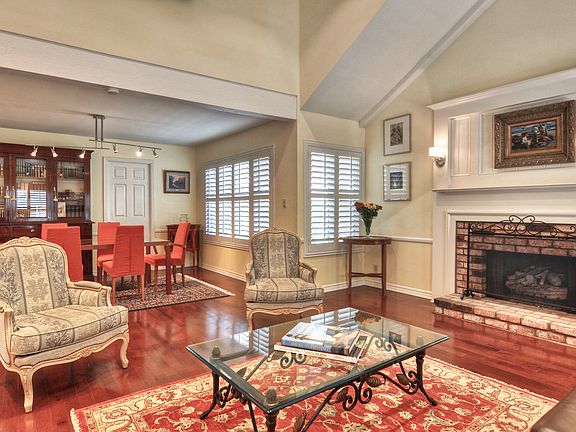 4th image of 7081 E Country Club Ln