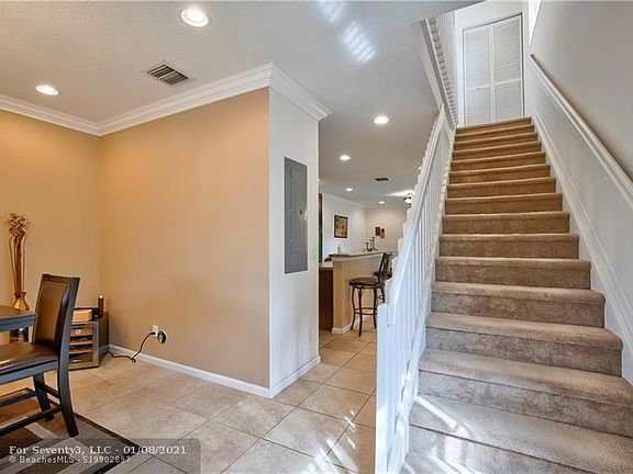 3rd image of 5930 Woodland Blvd