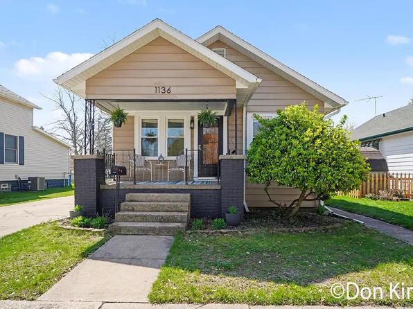 1136 Slayton Ave, Grand Haven, MI 49417
