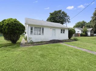 34 Lombardy Dr, Shirley, NY
