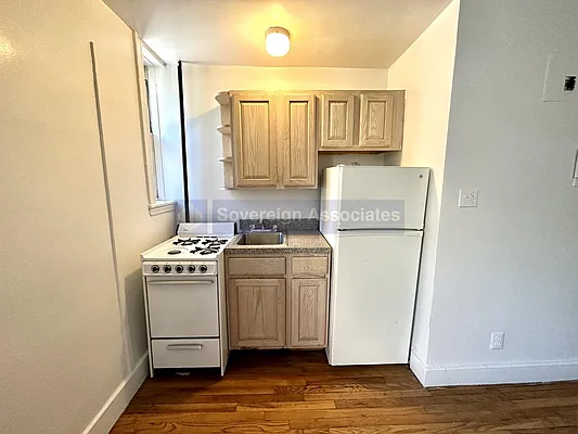 Rented by Sovereign Associates | media 2