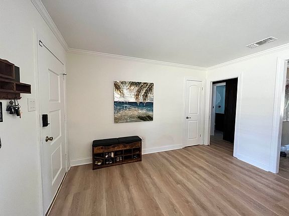 5th image of 4615 Ebonwood Ln