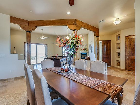 5th image of 213 Charro Ct