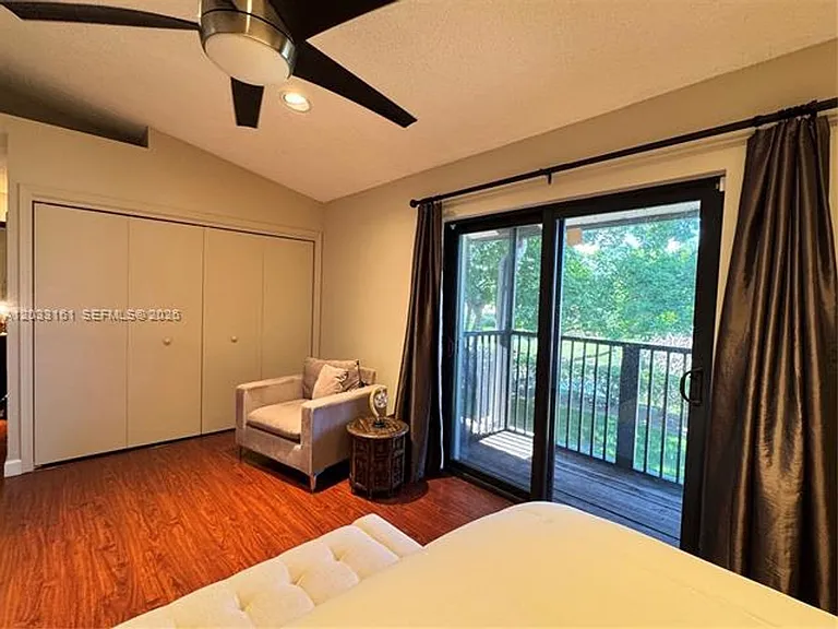 9023 Vineyard Lake Dr — Photo 17