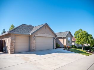 646 Durango Way, Redding, CA 96003