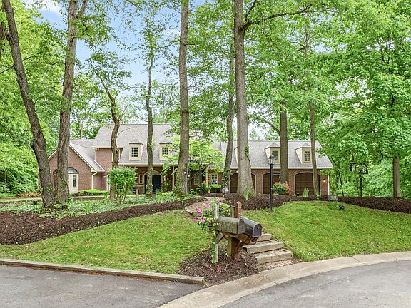 2nd image of 8612 Highwoods Ln