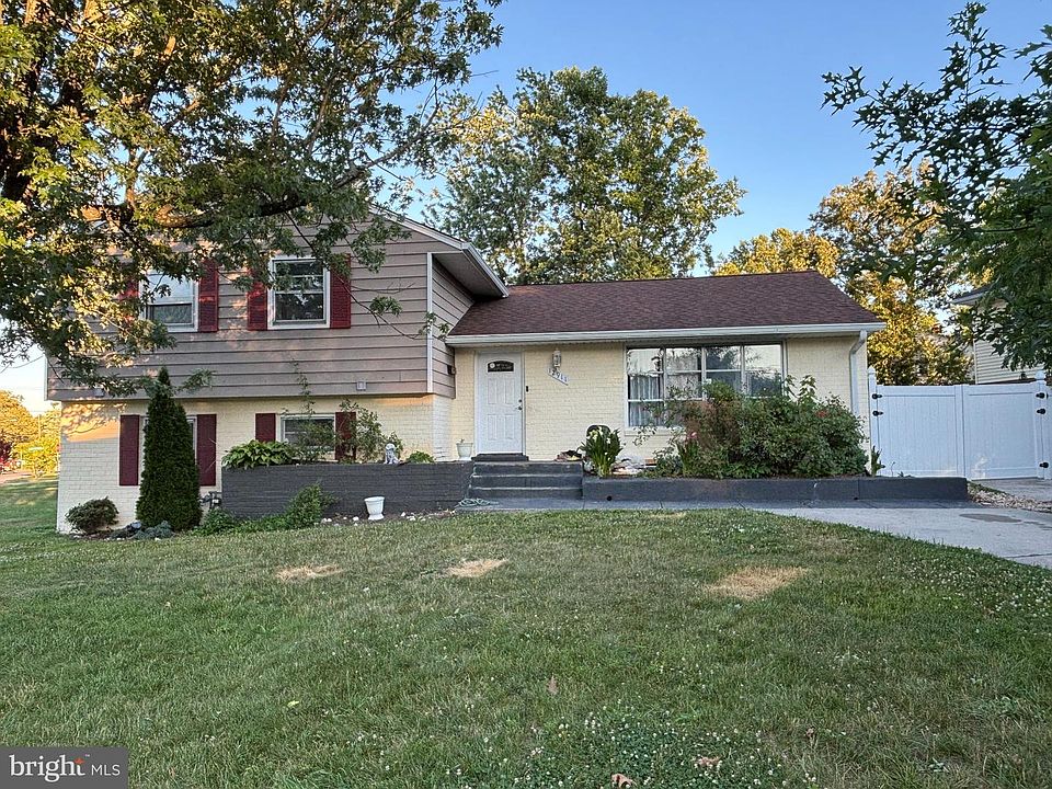 1st image of 12911 Paca Dr