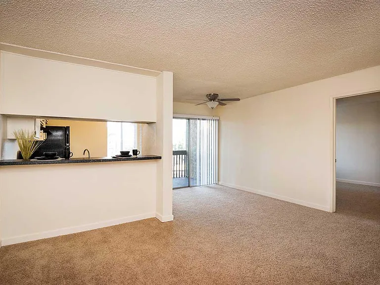 Elan Mesa Lofts — Photo 12