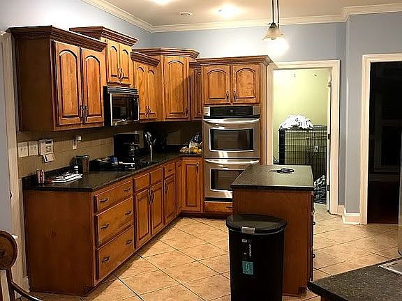 4th image of 8249 Westbrook Dr