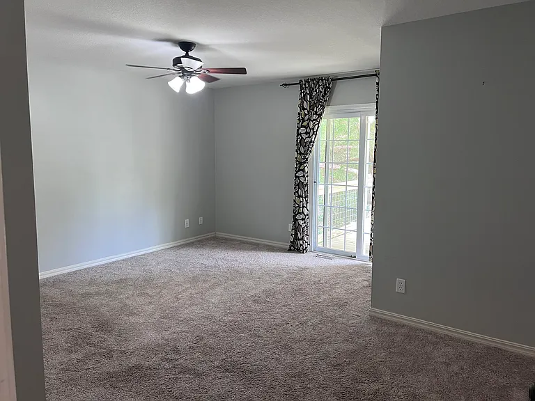 1503 Twin Lakes Dr — Photo 7