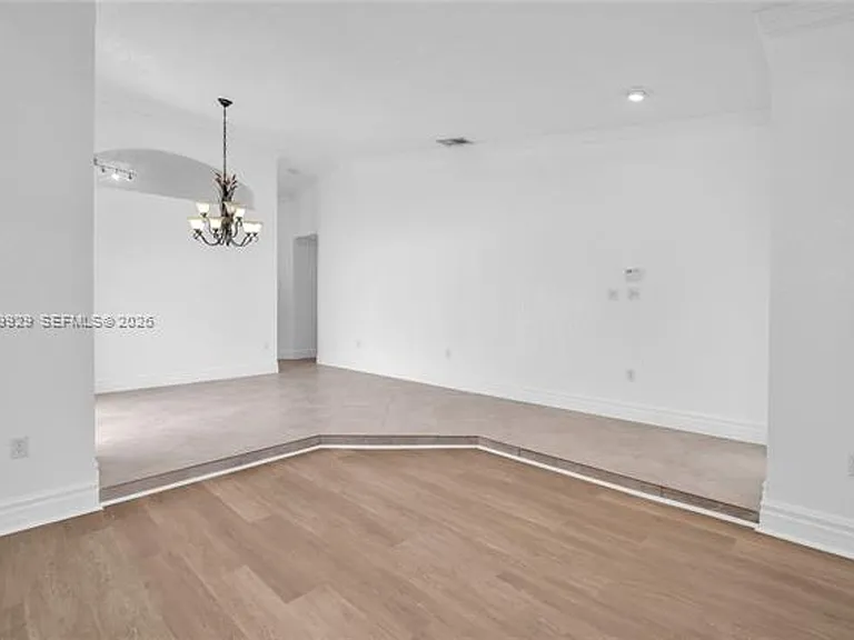 15715 SW 76th Ter — Photo 6