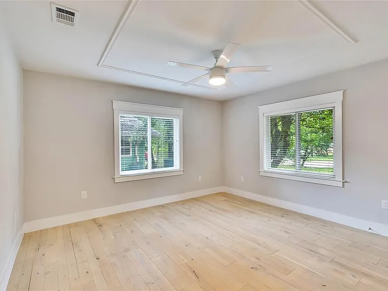 6203 Cary Dr — Photo 18
