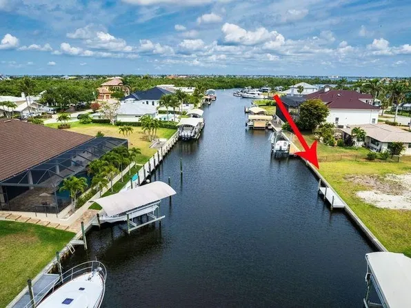 122 Placid Dr, Fort Myers, FL 33919