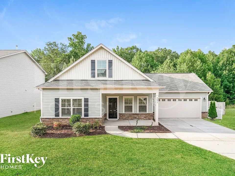 5677 Beaver Pond Trl