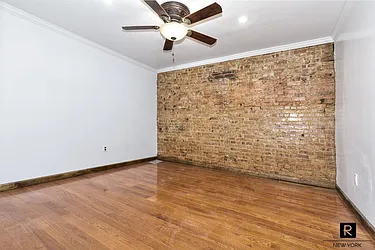 Rented by R New York