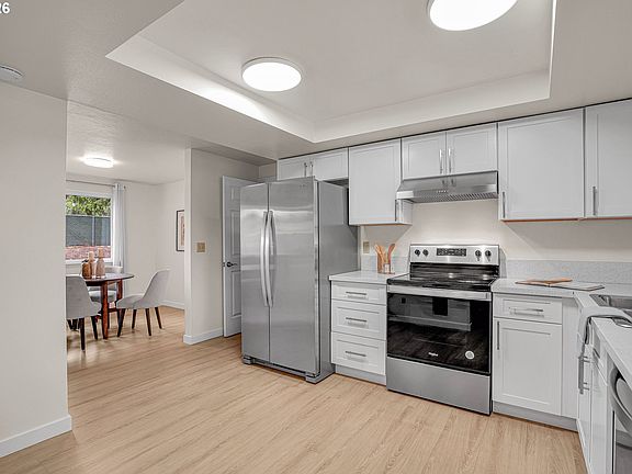 5th image of 525 NW 82nd St