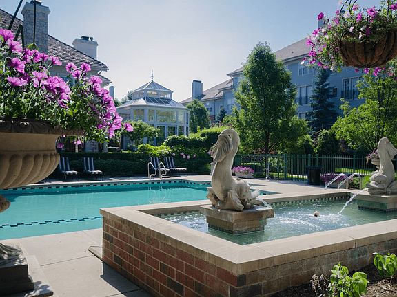 3rd image of 2751 Melcombe Cir #4-207