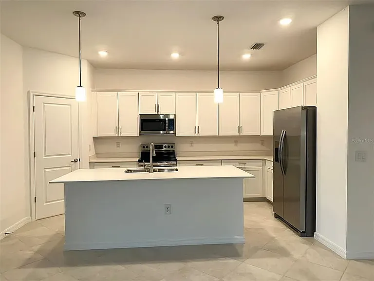 11343 Burgundy Dr — Photo 11