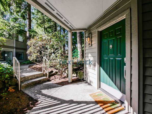1270 Bellevue Way NE APT 3