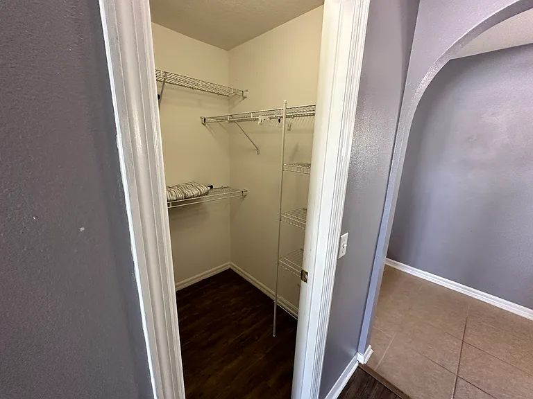 2705 NE 42nd Rd — Photo 14