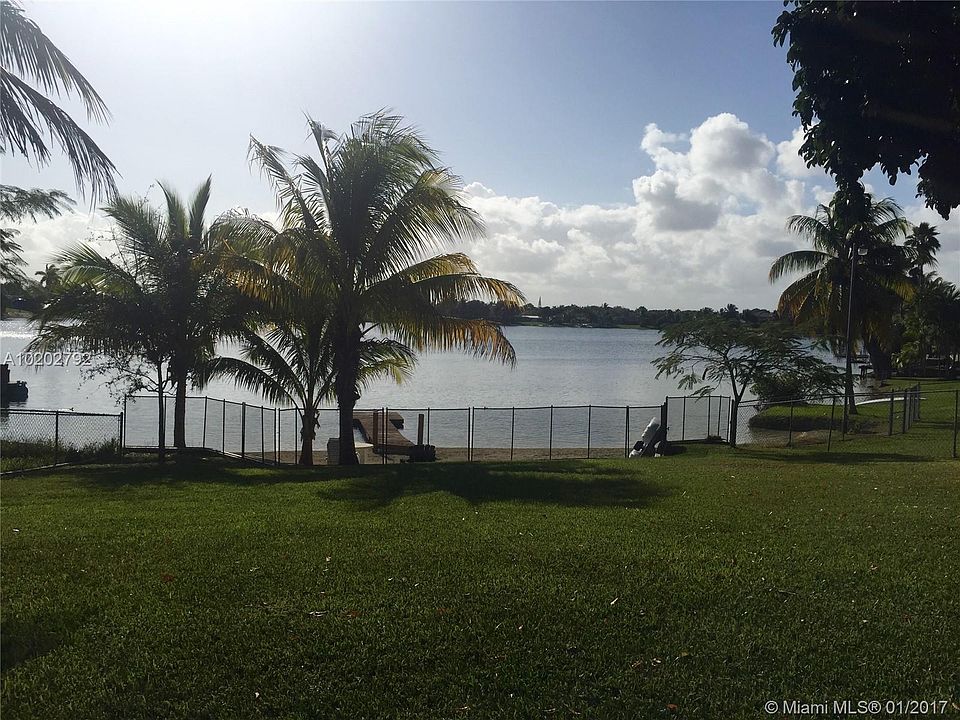 2nd image of 19200 SW 88th Ct