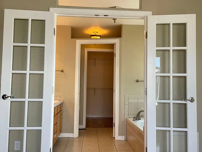 3455 Harbor Island Dr — Photo 19