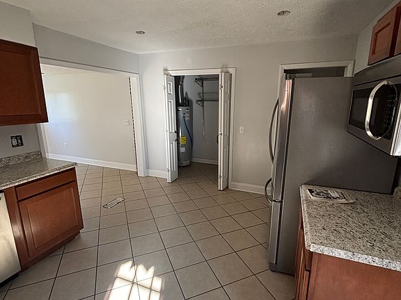 2nd image of 700 Elita Ln