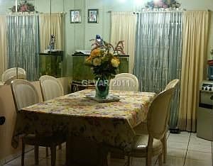2nd image of 4021 Country Garden Ave