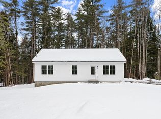 102 Keystone Dr, Waterboro, ME 04061