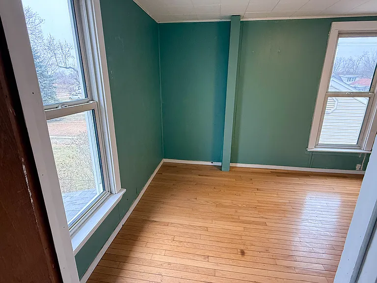 2228 Avenue E — Photo 8