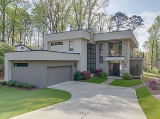 1318 Nerine Cir, Dunwoody, GA 30338