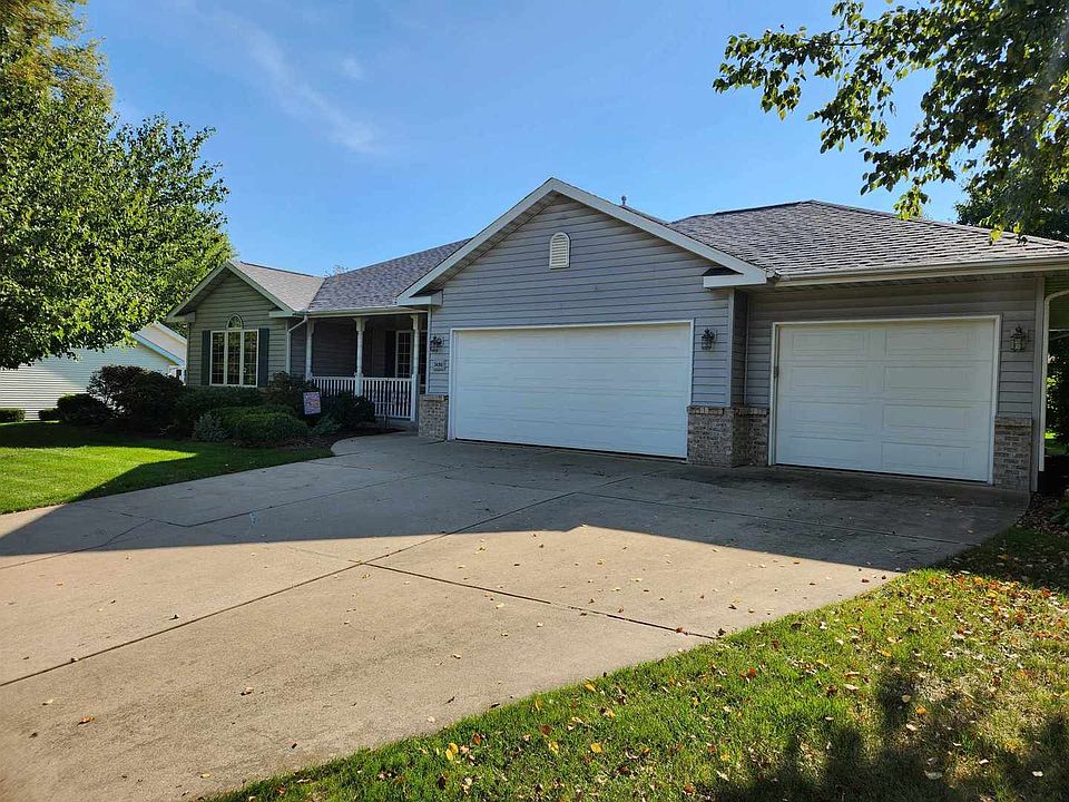 1st image of 3486 Valley Woods Dr